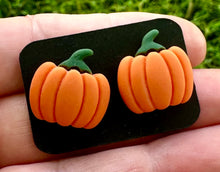 Load image into Gallery viewer, Fall/Halloween Earring Destash
